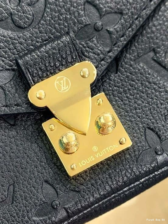 First bags ru Vuitton Louis METIS MICRO 0816